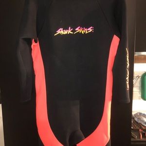 Wet suit